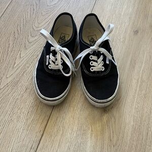 Vans Black and White Canvas Sneakers Low-Top Classic